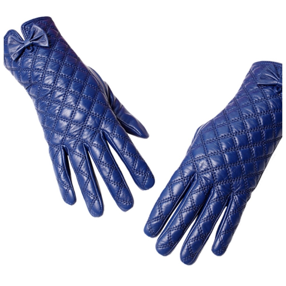 Leather Quilted Cashmere The Ashley Gloves - Picture 3 of 8